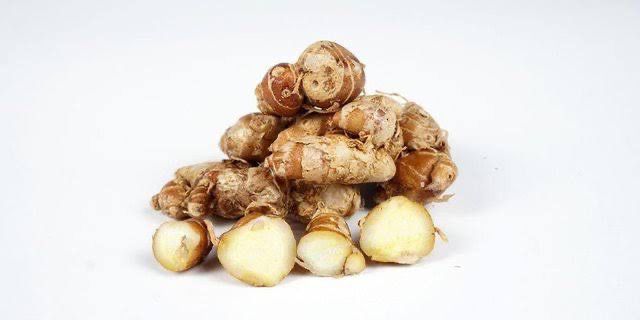 Aromatic Ginger: A Unique Ritual for Singers?